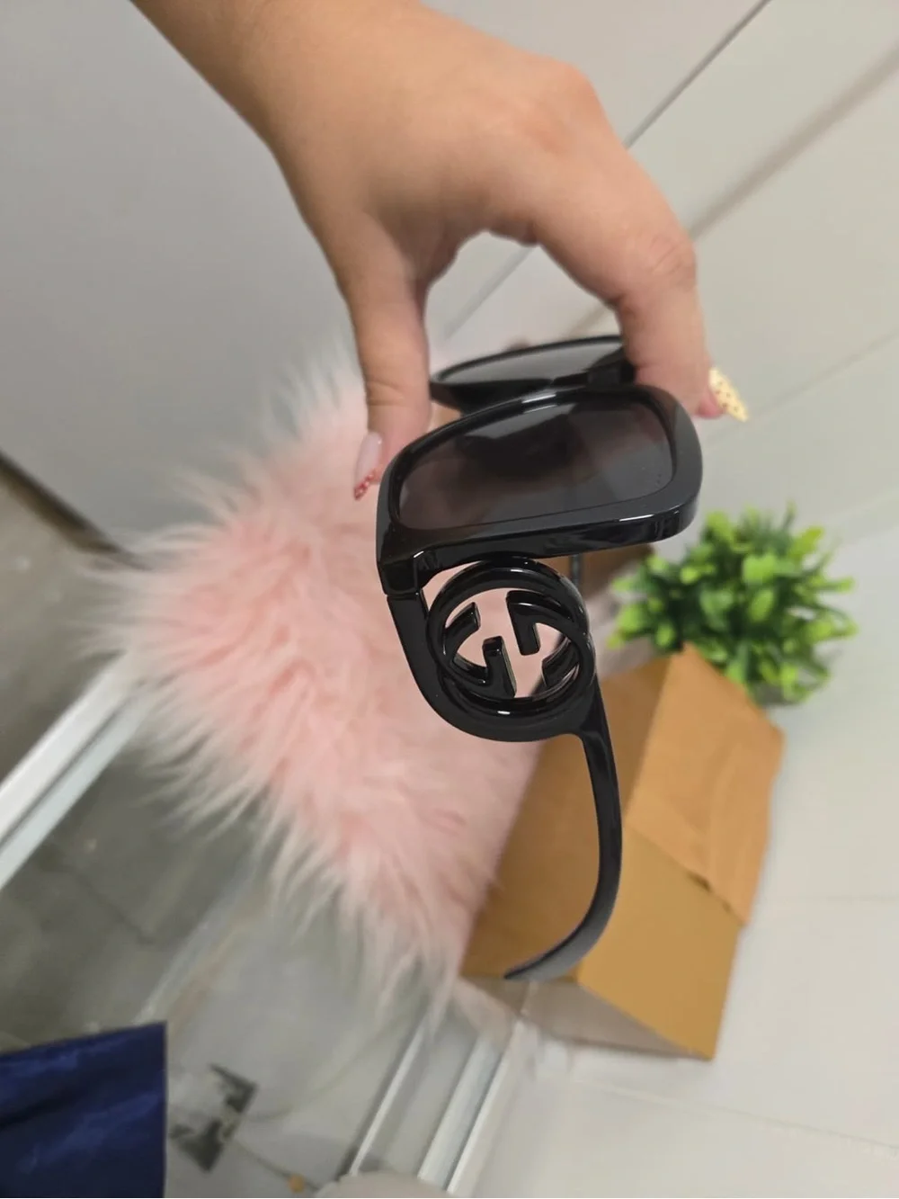 Gucci Black Oversized Logo Square Sunglasses